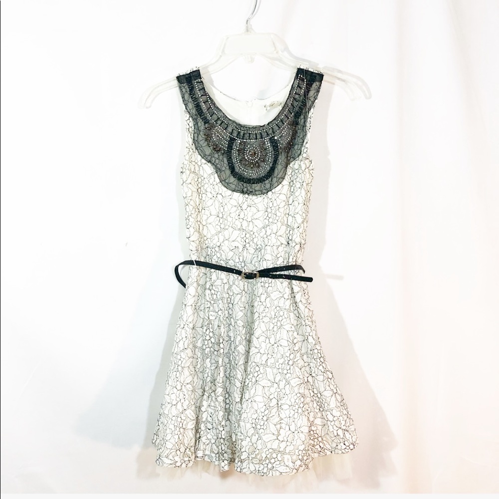 WHITE & BLACK LACE DRESS